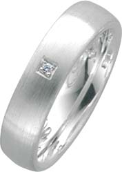 Freundschafts-/Trauring in Silber Sterlingsilber 925/-, mattiert und mit einem Brillant 0,01ct W/SI besetzt, ca. 5,0 mm breit und 2,1 mm stark, in Größen 16-21 mm erhältlich. Die Ringe sind auf Wunsch auch mit Gravur (inklusive). Dieses Modell ist nur in