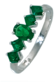 Silberring. Bezaubernder Ring handgefasst in echtem Silber Sterlingsilber 925/-, mit wunderschön schimmernden grünen, synthetischen Steinen, hochglanzpoliert und rhodiniert (Weißgoldlook) im exklusiven Design. Sehr edel durch hochwertige Verarbeitung. Rin